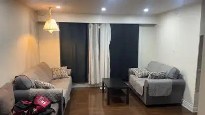 Location: Main St South & Nanwood Dr, Brampton, L6W1P3 Start Date: March 01 Renting a full master be...