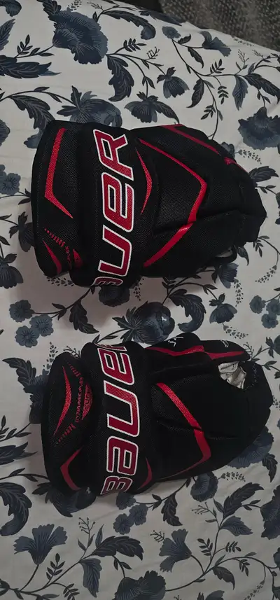 Hockey gloves, View more