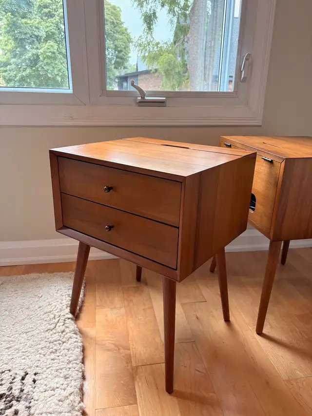 West Elm Charging Bedside Table63838168539905124