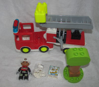 Lego Duplo Set 10969 Fire Truck, Cat, Tree