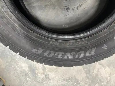 ce sont des pneus qui appartiennent à un Subaru Crosstrek.