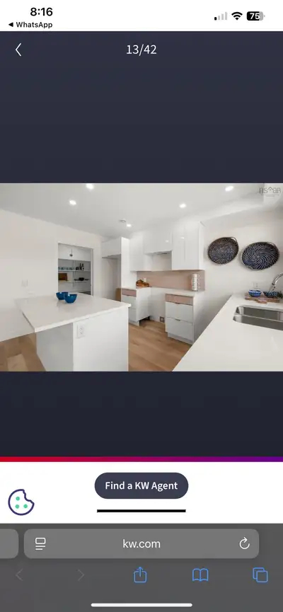 Private room available for a girl or couple in Spryfield from September 1. Located in a 3-bedroom, 3...