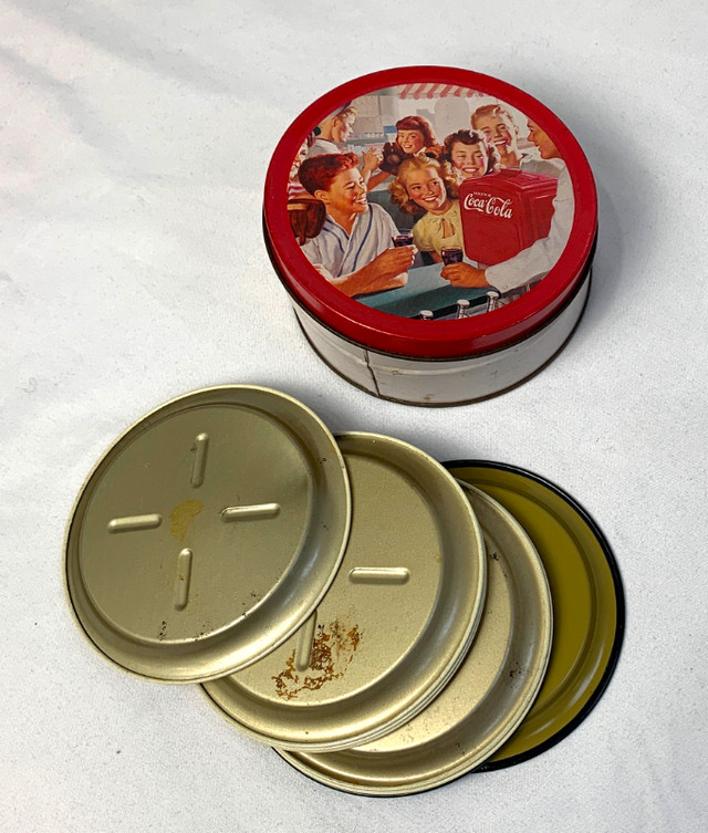 8 Coca-Cola Mini Metal Tray Coasters in Arts & Collectibles in City of Toronto - Image 2