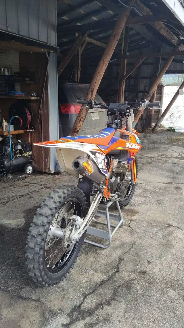 2017 KTM 350 SX-F in Dirt Bikes & Motocross in North Bay - Image 4