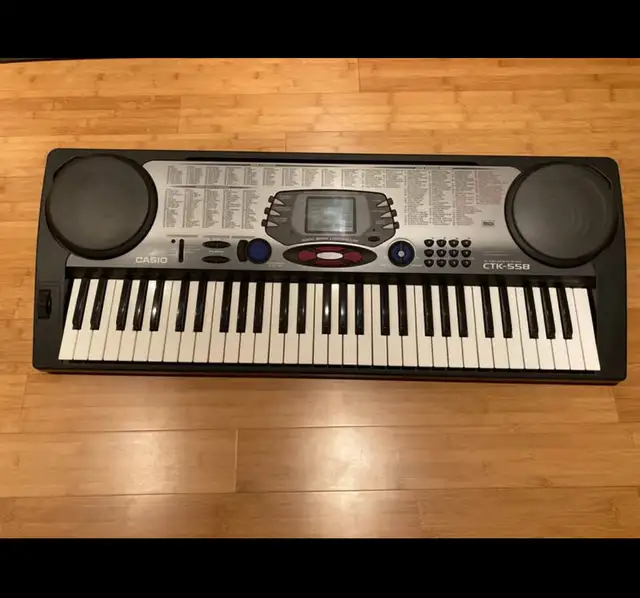  Electric keyboard by Casio in Pianos & Keyboards in Laval / North Shore - Image 2