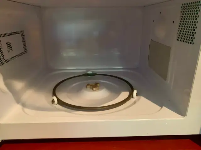 MASTER Chef EM720CL7 Microwave — $55603219763921561608