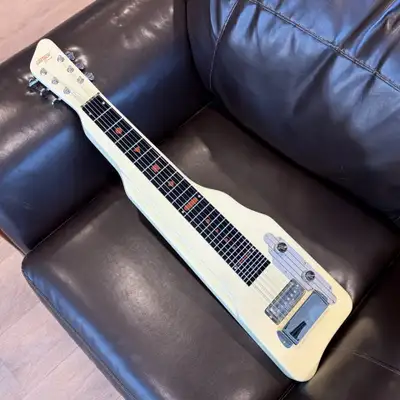 Gretsch G5700 Electromatic - Lap Steel, View more