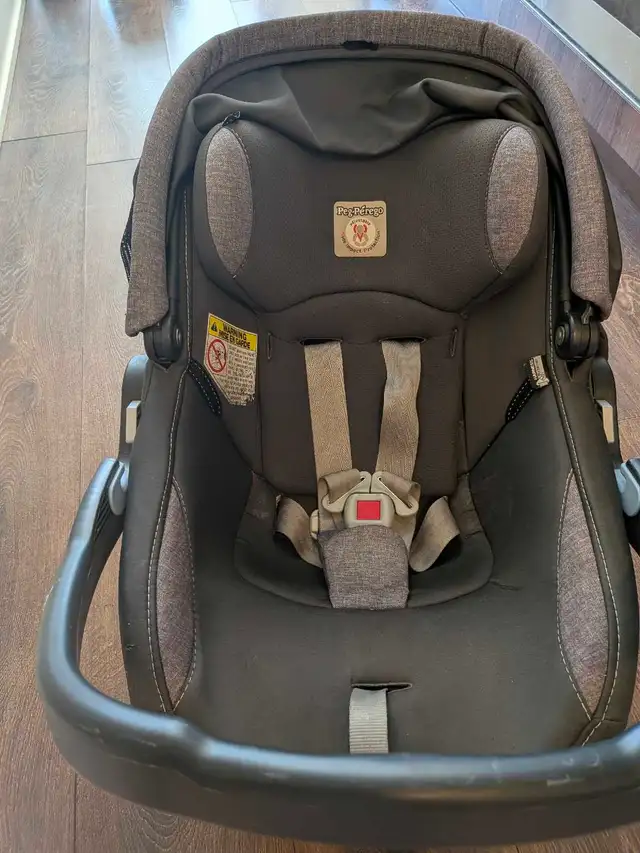 Peg Perego Infant Carrier / Baby Rocker Chair (Indoor Use) in Strollers, Carriers & Car Seats in City of Toronto - Image 4