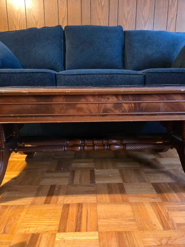 Unique antique Leather Topped Wood Coffee Table in Coffee Tables in City of Toronto - Image 10