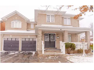4 bedrooms detached house in Brampton $3,800 plus utilities