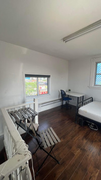 DT Toronto 4 month sublet from May-Aug