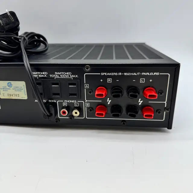 Kenwood KA-32B Stereo Integrated Amplifier in Stereo Systems & Home Theatre in City of Toronto - Image 9