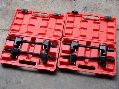 Get four spring compressors for the price for less than the price of one set. Used successfully to r...