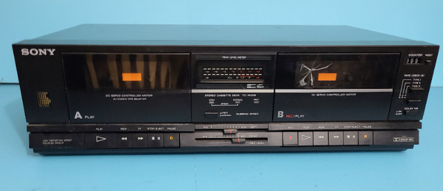 Sony Double Cassette Deck, TC-W255, Untested in Stereo Systems & Home Theatre in Ottawa
