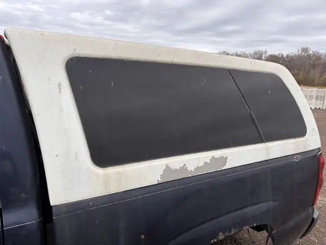 truck cap in Other Parts & Accessories in Norfolk County - Image 2