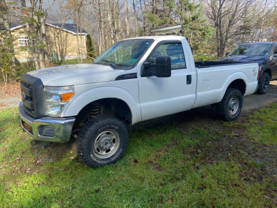 Ford F250 with a V plow new MVI and over $4000 work th