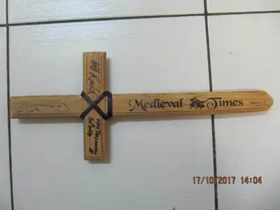 Up for sale is a collectible autographed Medieval Times Sword from 1999. Part of a private collectio...