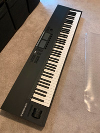 Native Instruments Komplete Kontrol S88 Mk2 Keyboard