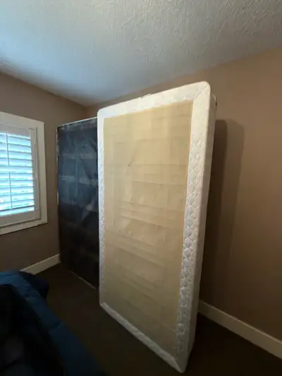 twin/king box spring, View more