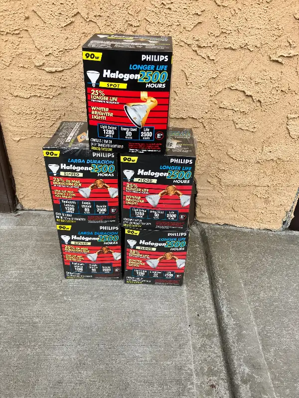13 Flood Lights/Spot Lights