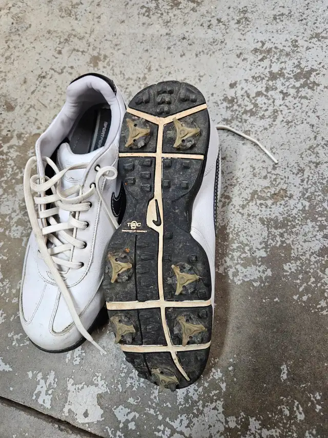 Men’s Golf Shoes520323518516449282