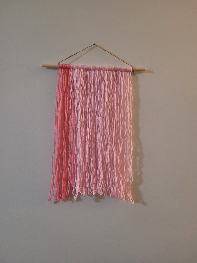 Simply sweet little macrame wall art, handmade by me in Home Décor & Accents in City of Halifax - Image 3