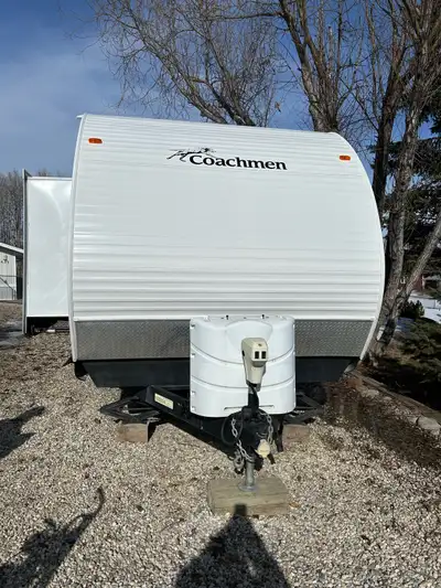 2012 Coachmen Catalina Deluxe Edition . 31 foot . 2 Slides . Excellent condition. New TV with DVD pl...