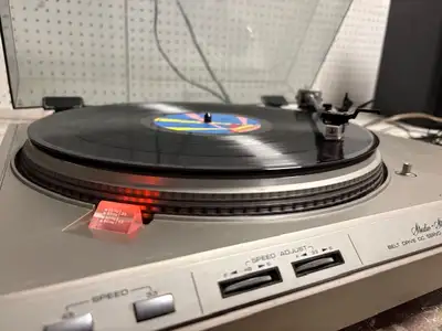 FISHER MT6410 STUDIO STANDARD TURNTABLE, View more
