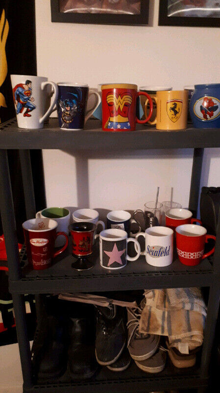 26 Tasses de collections pour 59$ / 26 Mugs for 59$ lot bundle dans Art et objets de collection  à Ville de Montréal - Image 4