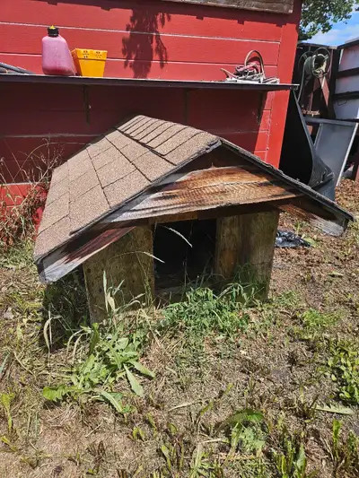 entwistle- dog house, View more
