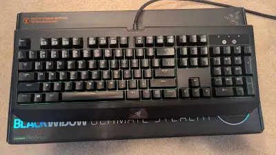 Everything Works Perfectly Razer BlackWidow Ultimate 2016 Mechanical Gaming Keyboard RZ03-0170 Black
