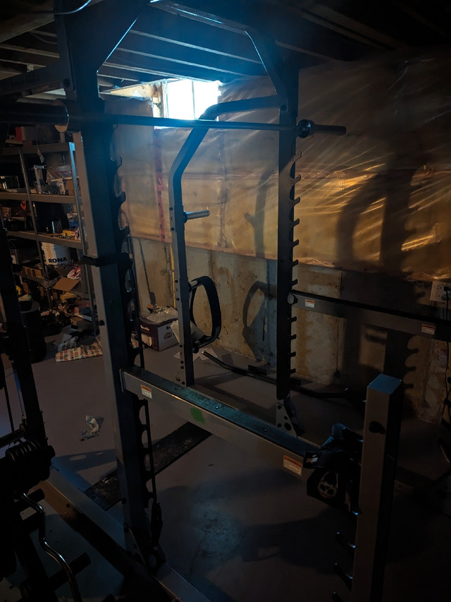 Body Solid Pro Club Line SMR 1000 Power Rack in Exercise Equipment in Ottawa - Image 2