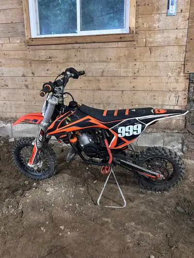 Runs and works great lots of power for little bike. Fully automatic no clutch or gears. Top end redo...
