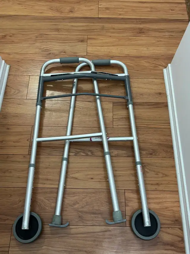 Marchettes et Cannes in Health & Special Needs in Québec City - Image 4