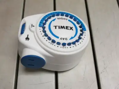New cond. Timex programmable 24 hour xmas light timer, View more