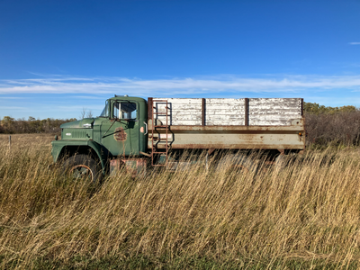 1968 Dodge 900 gravel truck 8 foot by 12 foot gravel box 383 motor not running Grenfell Sask. $2500...