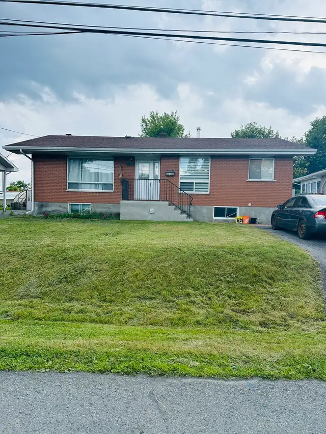 2 bedrooms Basement Apartment 
