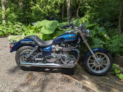 Bike loaded with options. Also comes with a Manual, Saddle Bags, 2nd seat and Oxford bag