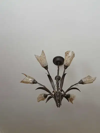 Lustre a fleure, View more