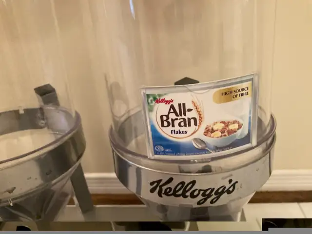 Kellogg's Industrial Cereal Dispenser in Other Business & Industrial in Mississauga / Peel Region - Image 8