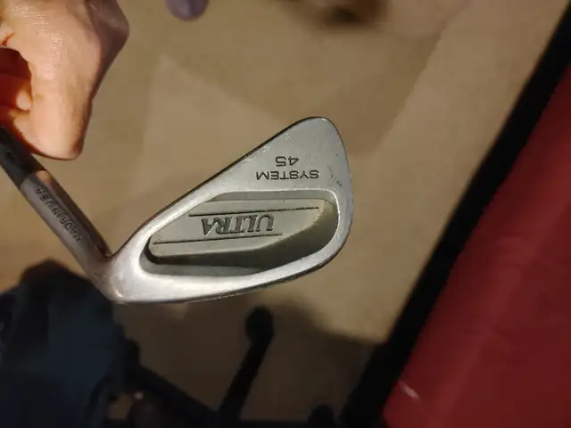 Righthand Golf Clubs in Golf in Kitchener / Waterloo - Image 4