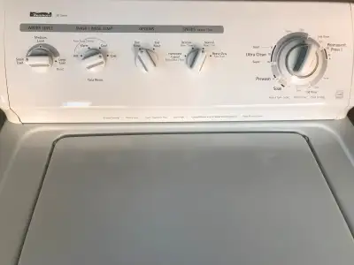 KENMORE WASHER up for sale. Heavy duty and super capacity plus with LOTS OF OPTIONS to use. Cleaned...