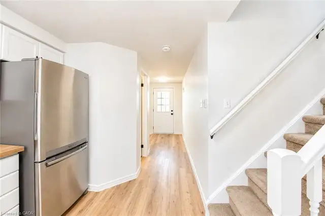 Private Room in Laurelwood, Waterloo – Females ONLY in Room Rentals & Roommates in Kitchener / Waterloo - Image 7