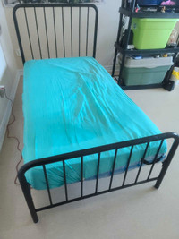 Twin metal bed PLUS Mattress 