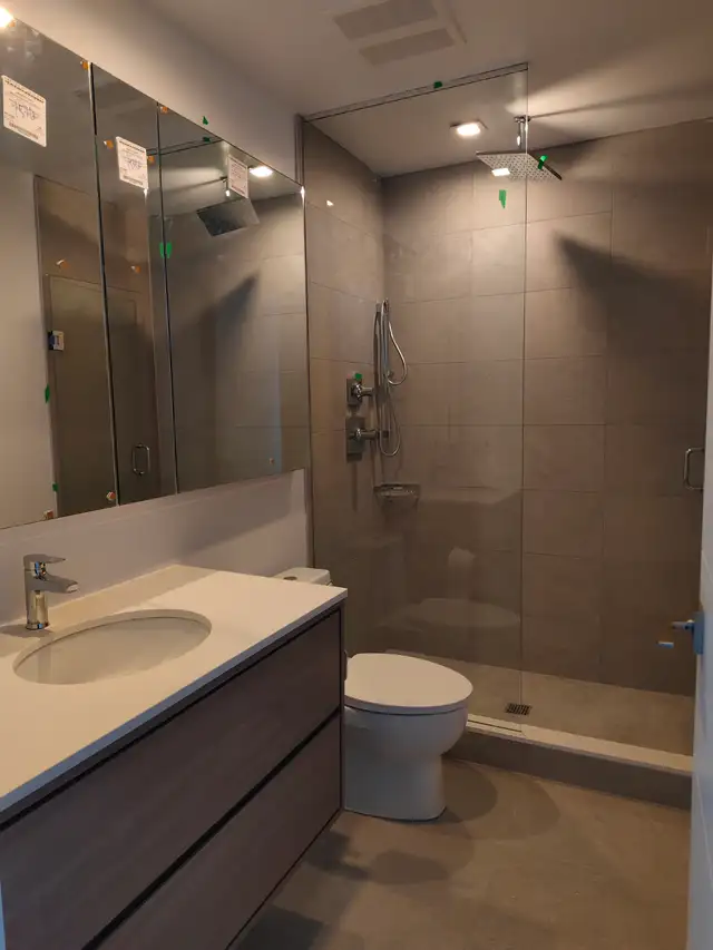 Modern 2+Den Condo for Rent | Bayview Village | Steps to Subway in Long Term Rentals in City of Toronto - Image 8