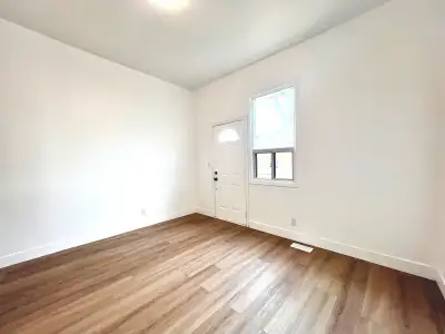 Newly renovated and spacious apartment available May 1st or 15th in Carleton Village. Contact for de...