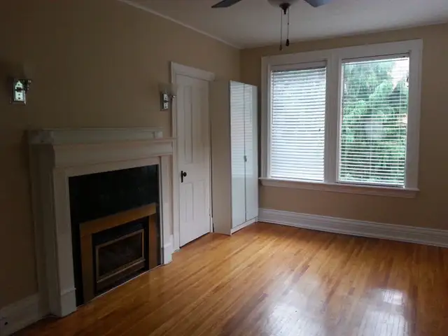 1 bedroom plus den