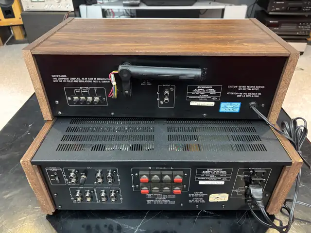 Vintage Pioneer Stereo Amplifier and Tuner Set in Stereo Systems & Home Theatre in Kitchener / Waterloo - Image 5