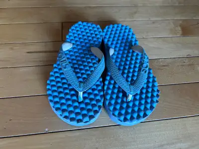 Kids Slippers Flip-flops Remember to check out my other listings for other really nice items! Discou...