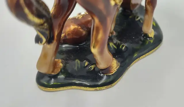 Enamel Horse and Foal Desk Clock *Not Running in Home Décor & Accents in Windsor Region - Image 8